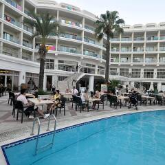Pineta Park Deluxe Hotel Турция, Мармарис - отзывы, цены и фото номеров - забронировать отель Pineta Park Deluxe Hotel - All Inclusive онлайн бассейн фото 2