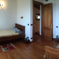 Отель Holiday House Petrarca Италия, Региональный парк Colli Euganei - отзывы, цены и фото номеров - забронировать отель Holiday House Petrarca онлайн комната для гостей фото 3