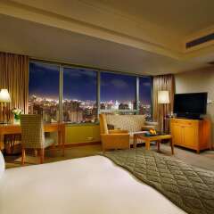 DoubleTree by Hilton Hotel Shanghai - Pudong комната для гостей