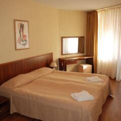 Apart Hotel Comfort Банско комната для гостей