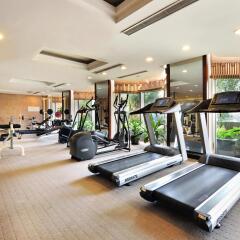 Отель Sofitel Shanghai Hyland фитнесс-зал
