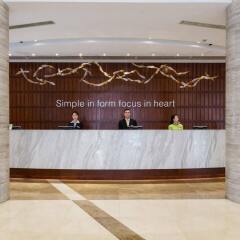 Отель Holiday Inn Shanghai Hongqiao Central интерьер отеля фото 2