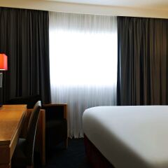 Отель Mercure Paris CDG Airport & Convention комната для гостей фото 2