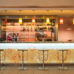 Отель ibis Paris Tour Eiffel Cambronne 15ème гостиничный бар