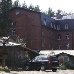 Гостиница Лесная Поляна парковка