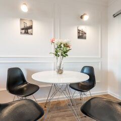 Отель Accommodo Apartament Emilii Plater Польша, Варшава - отзывы, цены и фото номеров - забронировать отель Accommodo Apartament Emilii Plater онлайн балкон