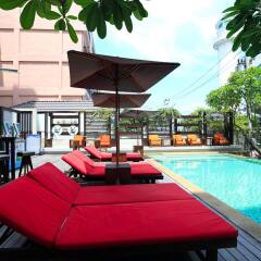 Pattaya Sea View Hotel бассейн