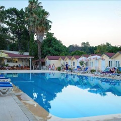 Imeros Hotel бассейн