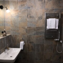 Гостиница Guest House Dobrynya в Великом Новгороде 1 отзыв об отеле, цены и фото номеров - забронировать гостиницу Guest House Dobrynya онлайн Великий Новгород ванная фото 2