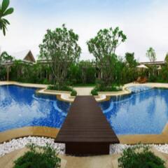 Отель Tachawan Resort & Restaurant бассейн