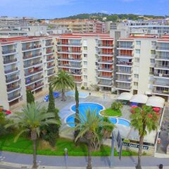 Отель Apartamentos Los Peces Rentalmar Испания, Салоу - 1 отзыв об отеле, цены и фото номеров - забронировать отель Apartamentos Los Peces Rentalmar онлайн бассейн фото 3