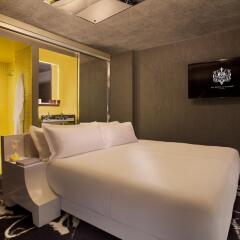 Отель SLS Las Vegas 4* Стандартный номер с двуспальной кроватью фото 3