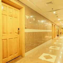 California Hotel интерьер отеля