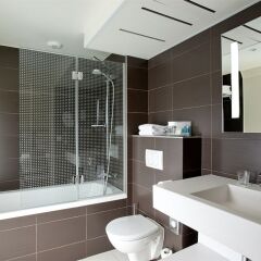 Отель Holiday Inn Paris Opera - Grands Boulevards Париж ванная
