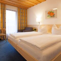 Hotel Gasthof Zum Kirchenwirt Пух-Халлайн комната для гостей фото 2