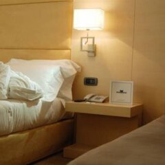 Best Western Plus Hotel Expo сейф в номере