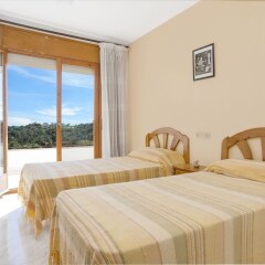 Отель Villa Crespo Бланес комната для гостей фото 4