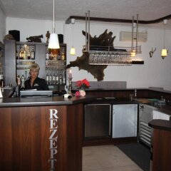 Отель Restaurant Jägerhof Германия, Брауншвейг - отзывы, цены и фото номеров - забронировать отель Restaurant Jägerhof онлайн гостиничный бар