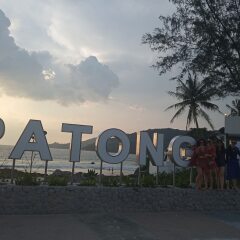 Отель Inspira Patong бассейн