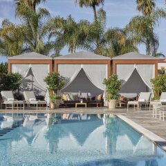 Отель Four Seasons Los Angeles at Beverly Hills бассейн