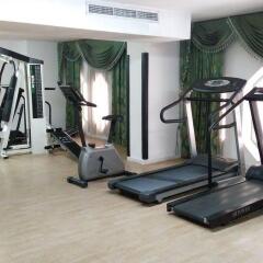 Отель Royal Crown Hotel Sharjah ОАЭ, Шарджа - отзывы, цены и фото номеров - забронировать отель Royal Crown Hotel Sharjah онлайн фитнесс-зал фото 4