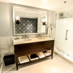 Отель The Graham Washington DC Georgetown, Tapestry Collection by Hilton ванная фото 2