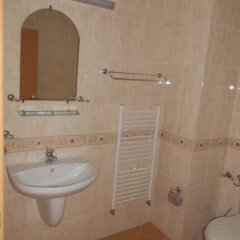 Отель Zdravnitza Sunmarina Health Resort Болгария, Поморие - отзывы, цены и фото номеров - забронировать отель Zdravnitza Sunmarina Health Resort онлайн ванная