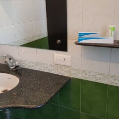 Отель Gomati Business Hotel Индия, Маргао - отзывы, цены и фото номеров - забронировать отель Gomati Business Hotel онлайн ванная