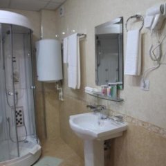 Отель Гранд Атлас Узбекистан, Ташкент - отзывы, цены и фото номеров - забронировать отель Гранд Атлас онлайн ванная