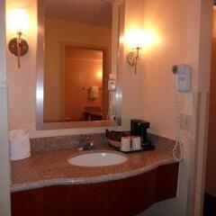 Best Western Orlando Gateway Hotel ванная фото 2