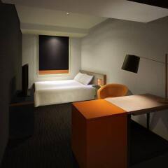 Отель Courtyard by Marriott Tokyo Station сейф в номере