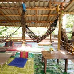 Отель Lanta Sunmoon Bungalos Ланта фитнесс-зал фото 2