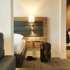 Отель MOXY London Stratford удобства в номере