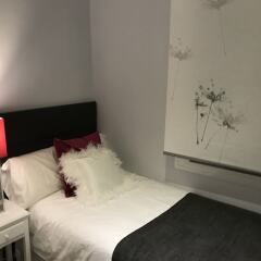 Апартаменты Stay at Home Madrid Apartments IV комната для гостей фото 5
