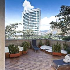 Porton Medellin Hotel балкон