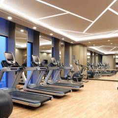 Отель Wanda Realm Neijiang фитнесс-зал