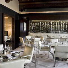 Отель The St. Regis Washington, D.C. гостиничный бар