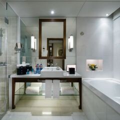 Отель Grand Millennium HongQiao Shanghai Китай, Шанхай - отзывы, цены и фото номеров - забронировать отель Grand Millennium HongQiao Shanghai онлайн ванная