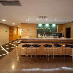 Hotel Silken Puerta Madrid гостиничный бар