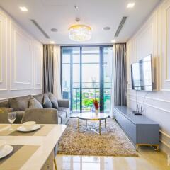 Апартаменты Vinhomes Central Park - Luxury Apartment гостиничный бар