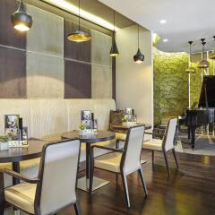 Crowne Plaza Rome-St. Peter's Hotel & Spa гостиничный бар