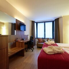 Отель Holiday Inn Schumann Брюссель комната для гостей фото 5
