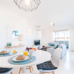 Отель Exclusive Penthouse Terrace & Garage комната для гостей