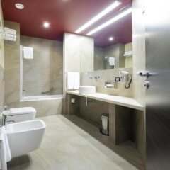 Отель Hilton Garden Inn Lecce Лечче ванная фото 2