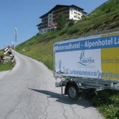 Отель Alpenhotel Laurin Хохгургль приотельная территория