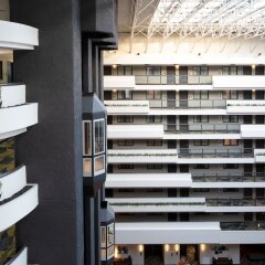 Отель Embassy Suites Los Angeles - International Airport/North США, Лос-Анджелес - отзывы, цены и фото номеров - забронировать отель Embassy Suites Los Angeles - International Airport/North онлайн балкон