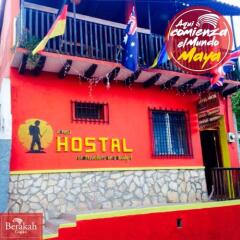 Отель & Hostel Berakah Гондурас, Копан-Руинас - отзывы, цены и фото номеров - забронировать отель & Hostel Berakah онлайн гостиничный бар