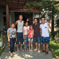 Отель Riverside Plum Garden Homestay фото 2