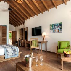 Отель Reethi Faru Resort комната для гостей фото 2