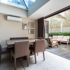 Апартаменты Onefinestay - Holland Park Apartments Лондон